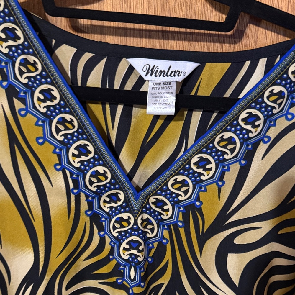 Elegant Zebra Print Winlar Kaftan Dress - Picture 5 of 5